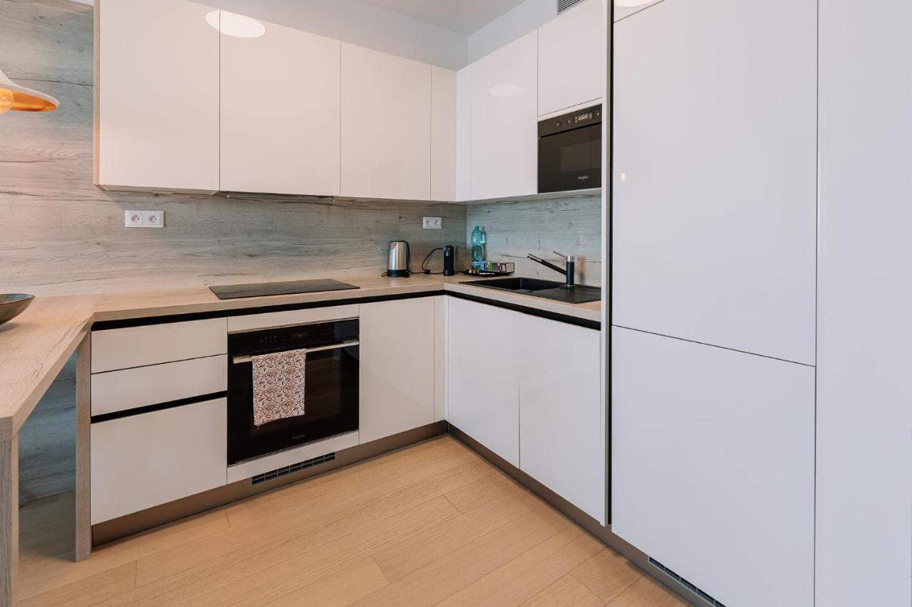 Skau Coral Residence In Sky Park 22 Floor 1Tower Panoramic View Free Parking Bratislava Exterior foto